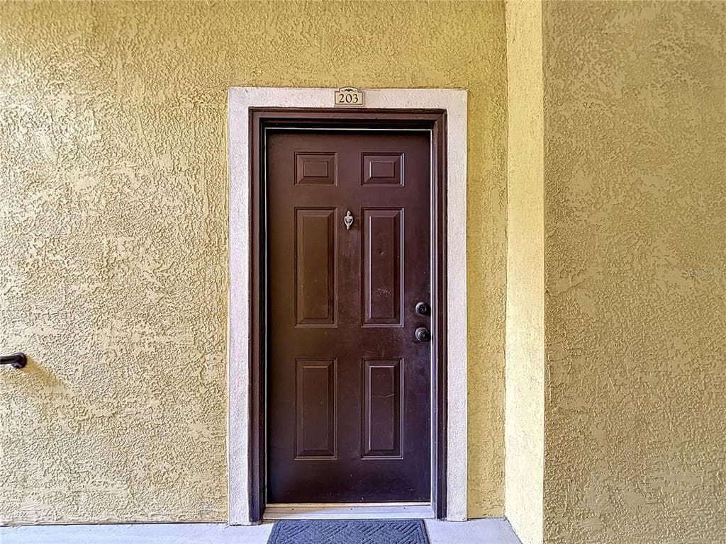10201 COURTNEY PALMS BOULEVARD # 203, TAMPA, FL 33619 — zdjęcie 5