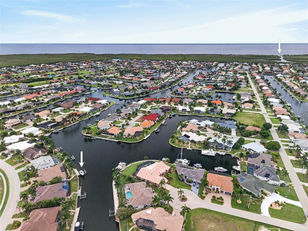 2018 DEBORAH DRIVE, PUNTA GORDA, FL 33950 — zdjęcie 2