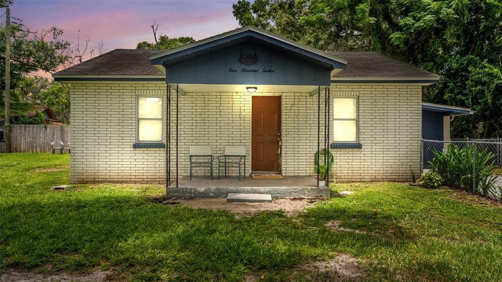 112 PALM DRIVE, WINTER HAVEN, FL 33880