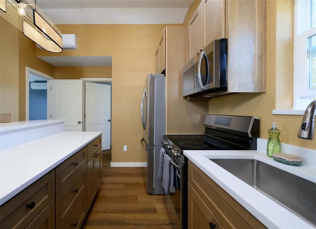 2324 1/2 BURLINGTON AVE N N, ST PETERSBURG, FL 33713 — zdjęcie 2