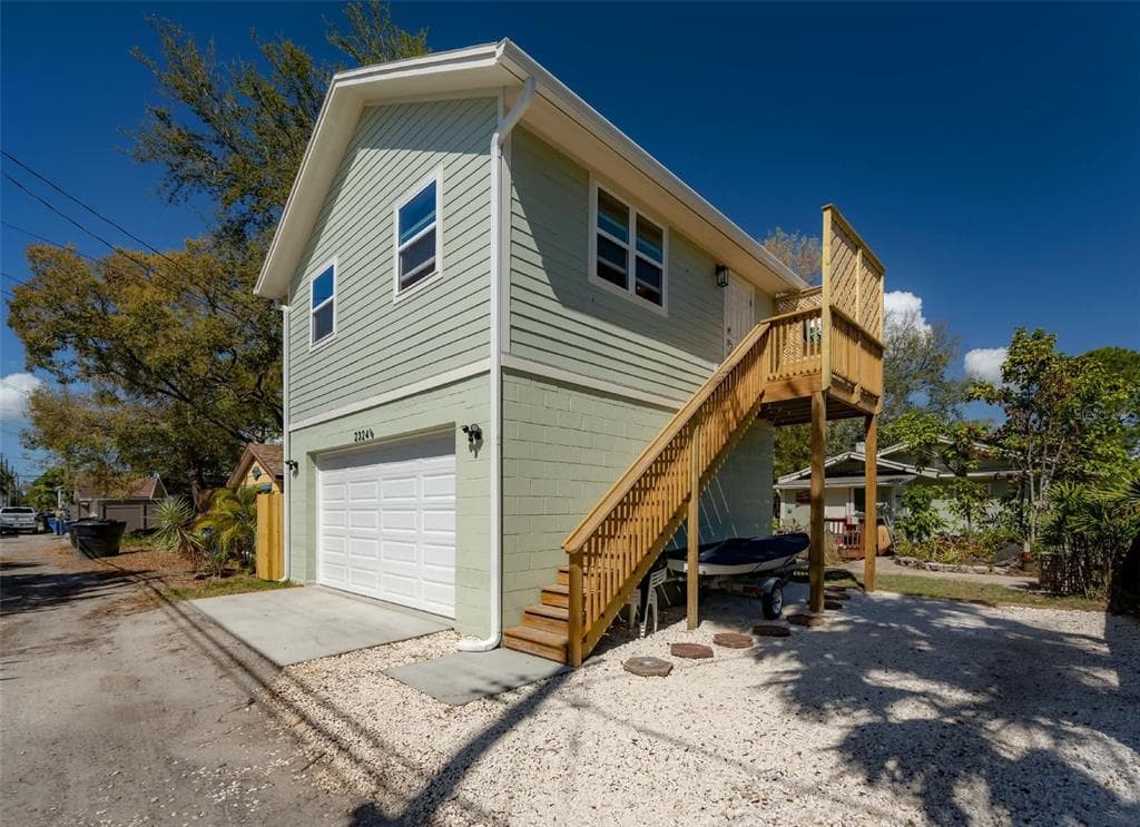 2324 1/2 BURLINGTON AVE N N, ST PETERSBURG, FL 33713