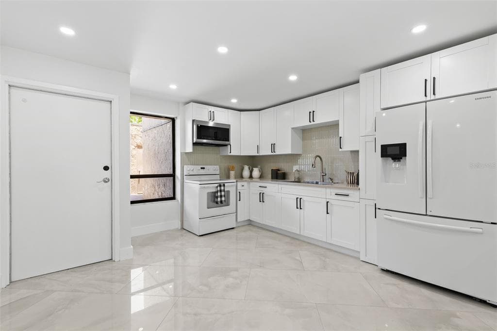 2614 COVE CAY DRIVE # 106, CLEARWATER, FL 33760 — zdjęcie 4