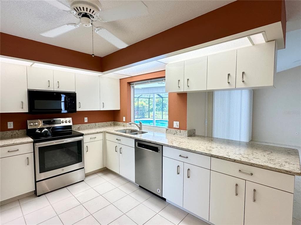 5024 SOUTHERN PINE CIRCLE, VENICE, FL 34293 — zdjęcie 4