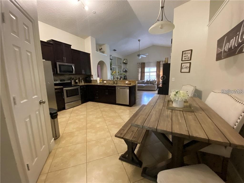 2476 SHELBY CIRCLE, KISSIMMEE, FL 34743 — zdjęcie 4