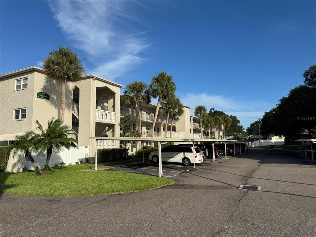 946 VIRGINIA STREET # 104, DUNEDIN, FL 34698