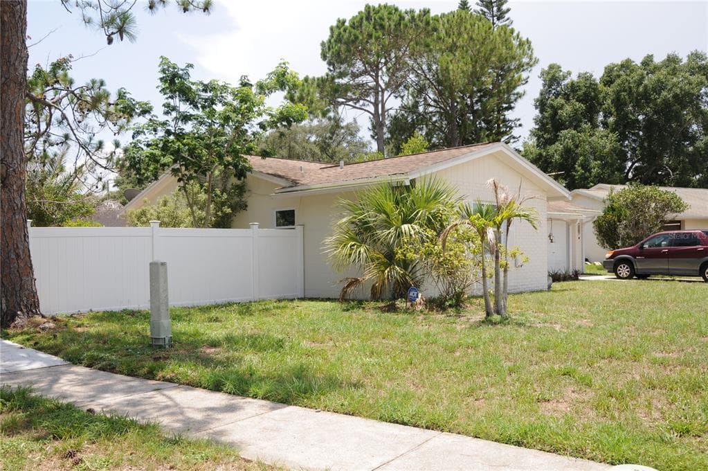 8002 WOODVINE PLACE, TAMPA, FL 33615 — zdjęcie 3