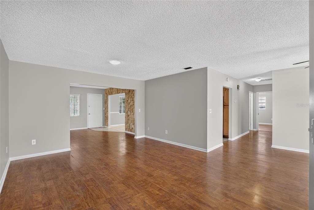 1244 W DEL WEBB BOULEVARD, SUN CITY CENTER, FL 33573 — zdjęcie 5