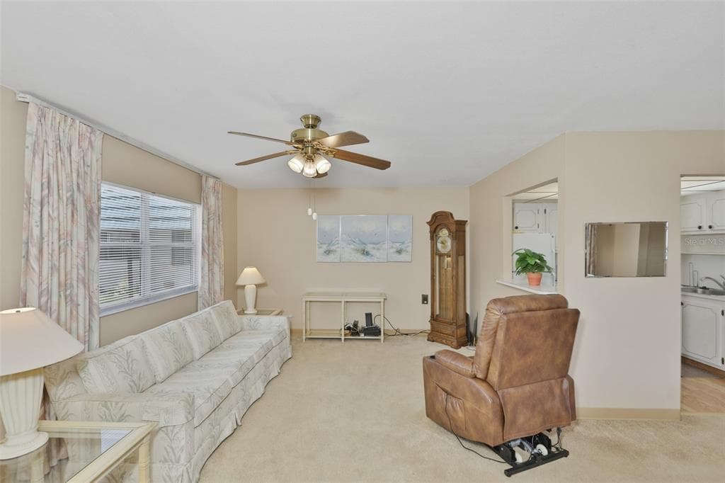 1811 BEDFORD LANE # 163, SUN CITY CENTER, FL 33573 — zdjęcie 2