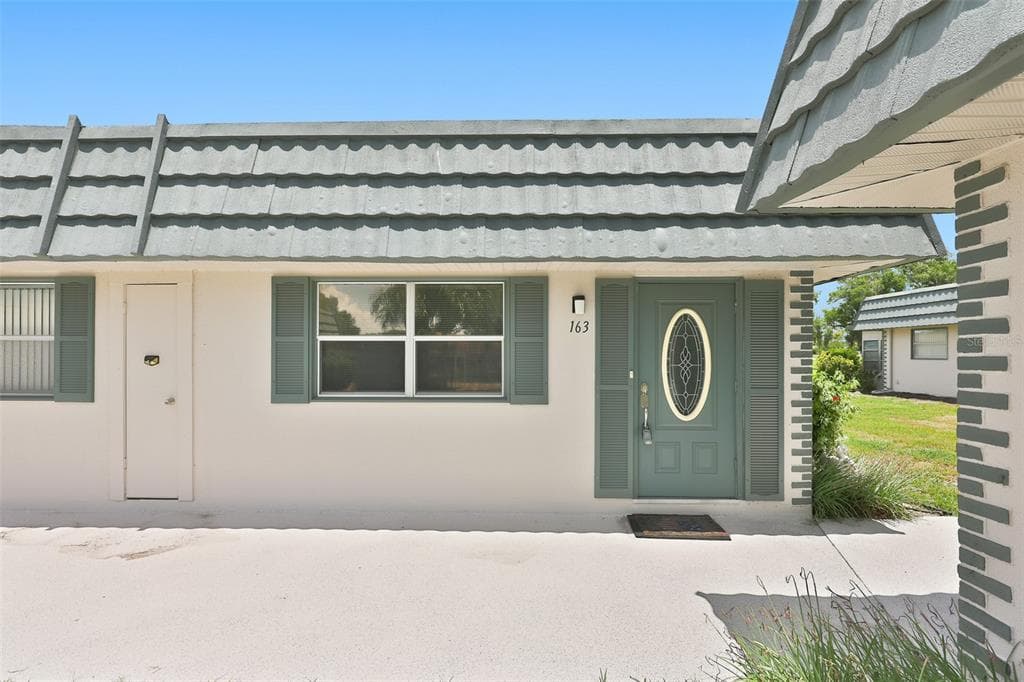 1811 BEDFORD LANE # 163, SUN CITY CENTER, FL 33573