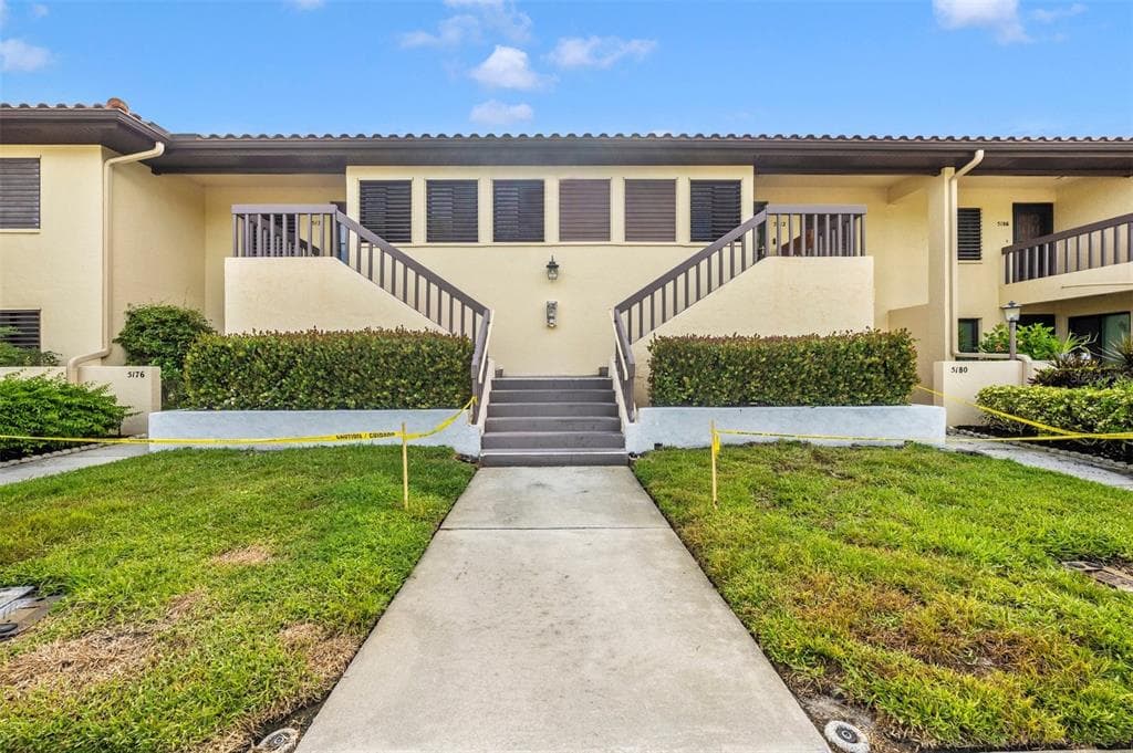 5178 LAKE VILLAGE DRIVE # 86, SARASOTA, FL 34235