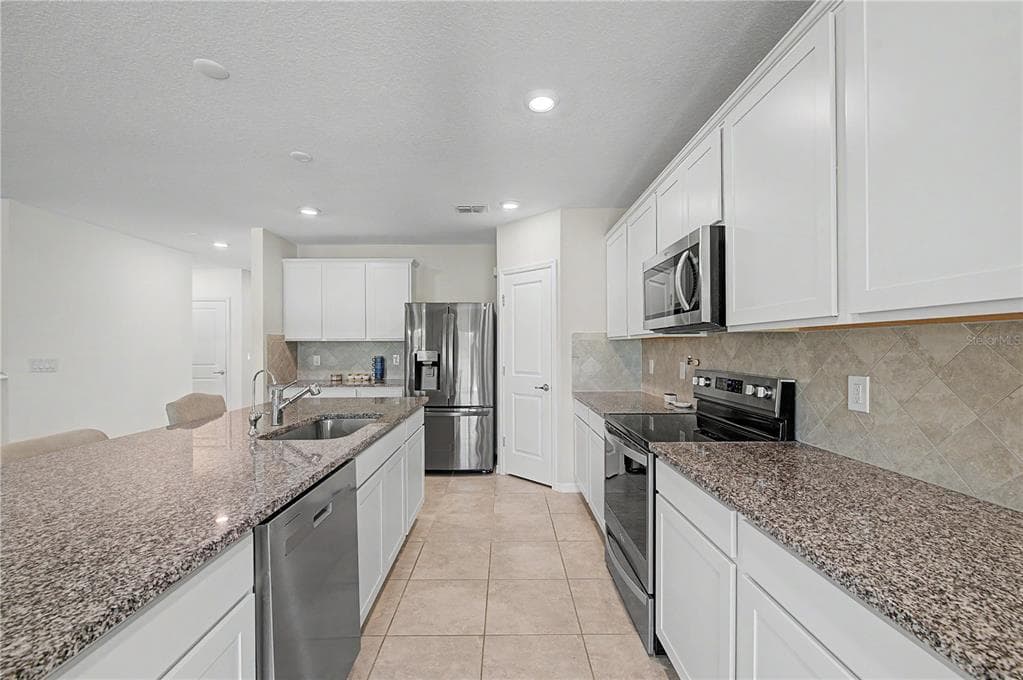 3891 CAPRI COAST DRIVE, PLANT CITY, FL 33565 — zdjęcie 2