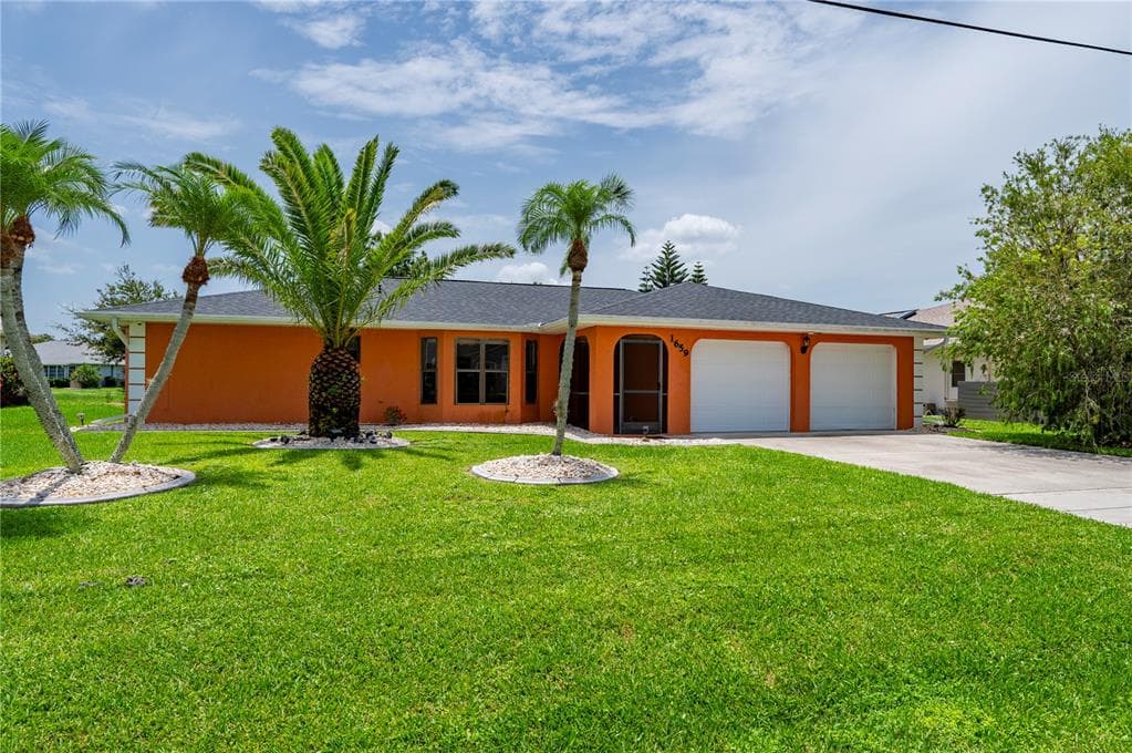1659 BLUE LAKE CIRCLE, PUNTA GORDA, FL 33983