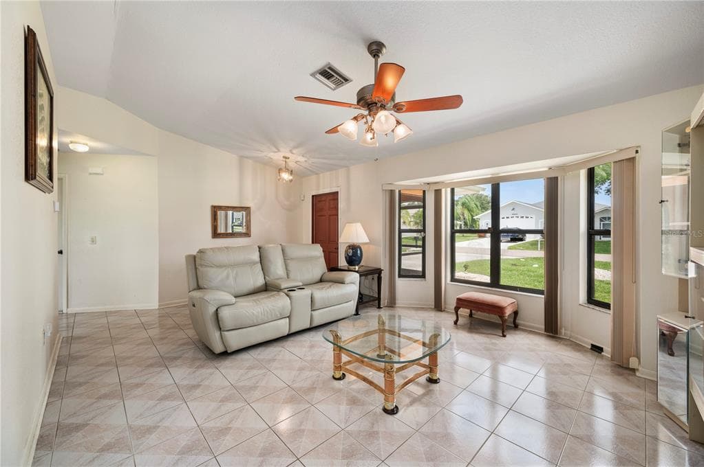 1659 BLUE LAKE CIRCLE, PUNTA GORDA, FL 33983 — zdjęcie 5