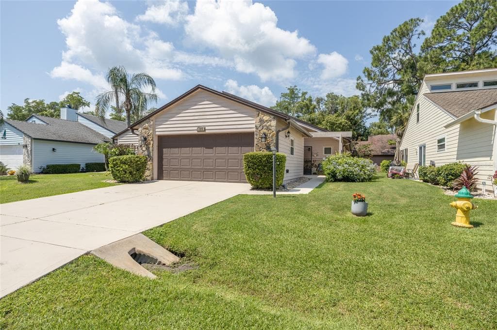 120 GULL CIRCLE N, DAYTONA BEACH, FL 32119