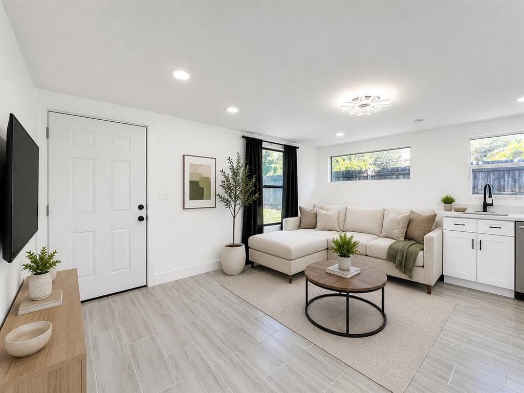 6920 DELANO AVENUE, TAMPA, FL 33619 — zdjęcie 5