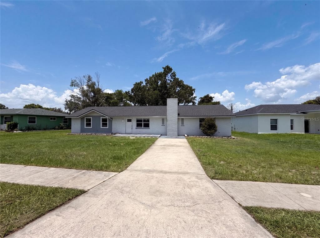 1044 E LOMBARDY DRIVE, DELTONA, FL 32725