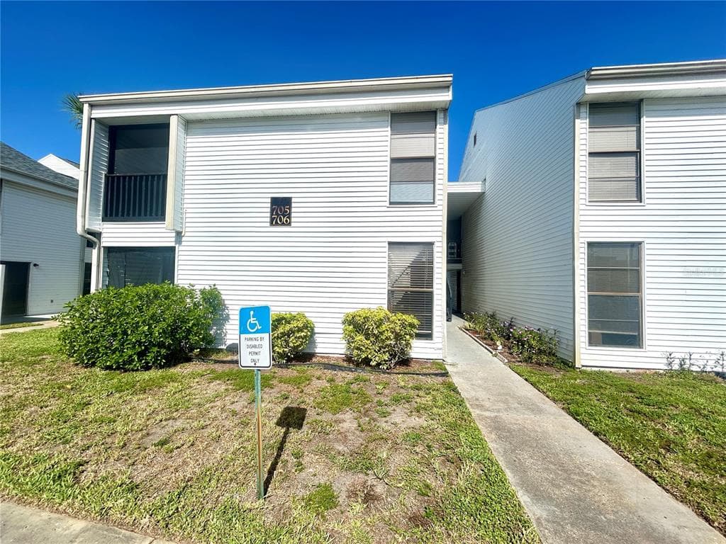 705 HAVEN PLACE # 705, TARPON SPRINGS, FL 34689
