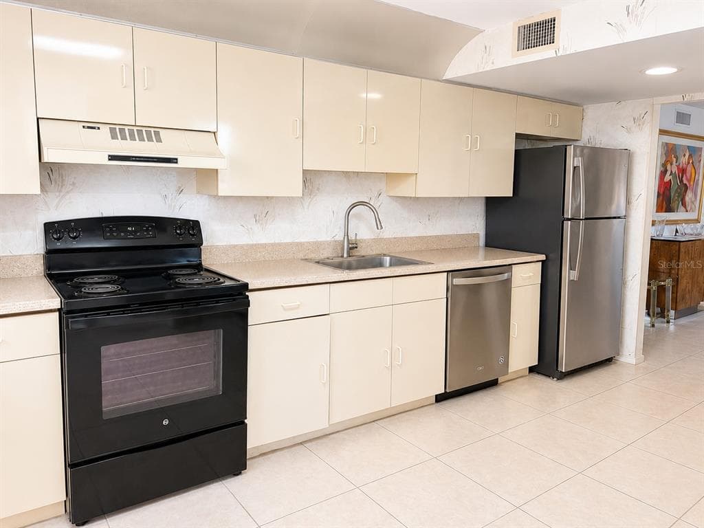 4770 FOUNTAINS DRIVE S # 302, LAKE WORTH, FL 33467 — zdjęcie 3