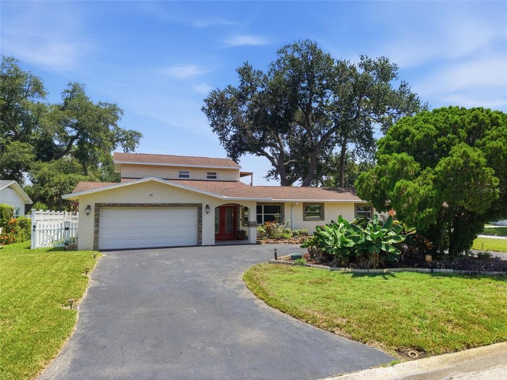 701 58TH AVENUE S, ST PETERSBURG, FL 33705 — zdjęcie 2