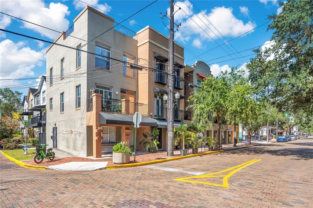 828 E WASHINGTON STREET, ORLANDO, FL 32801 — zdjęcie 4