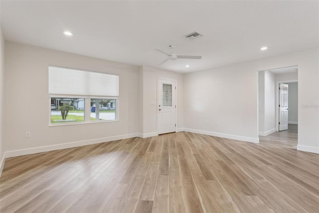 209 JEAN STREET, TAVARES, FL 32778 — zdjęcie 4