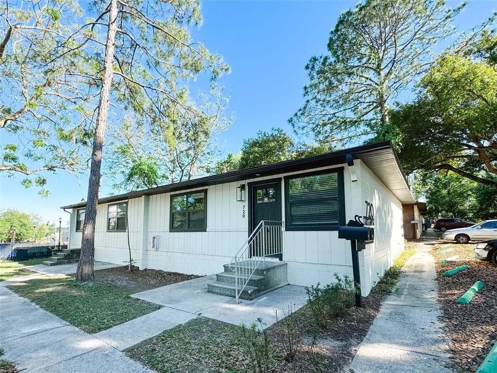 722 ANGELINA LANE, LAKELAND, FL 33801