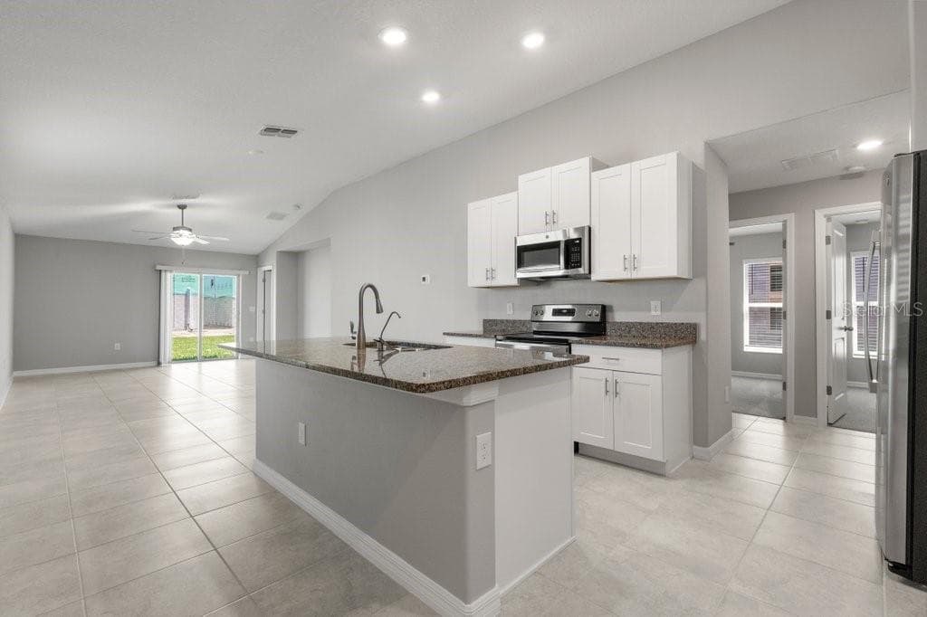 7110 AMELIA COVE COURT, SUN CITY CENTER, FL 33573 — zdjęcie 4