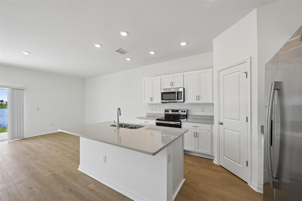 10713 ECLIPSE STREET, SARASOTA, FL 34241 — zdjęcie 2