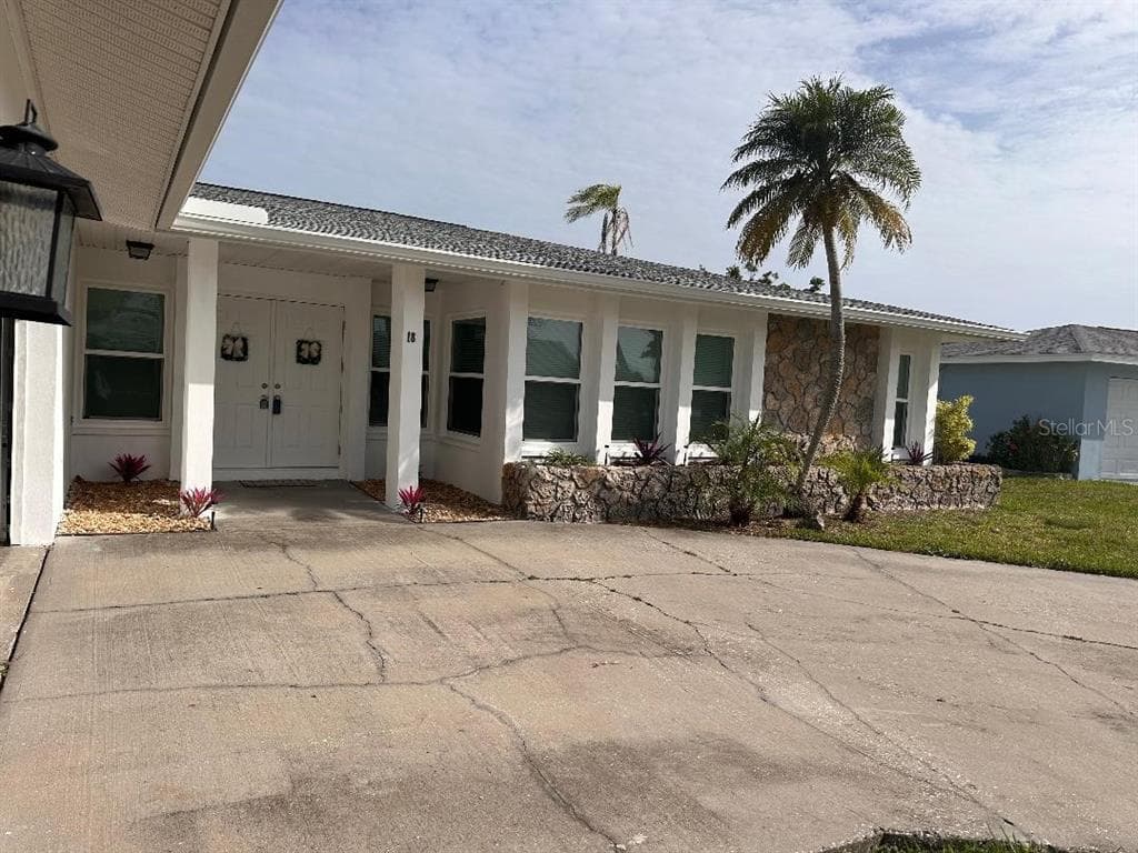 18 GOLFVIEW COURT, ROTONDA WEST, FL 33947 — zdjęcie 2