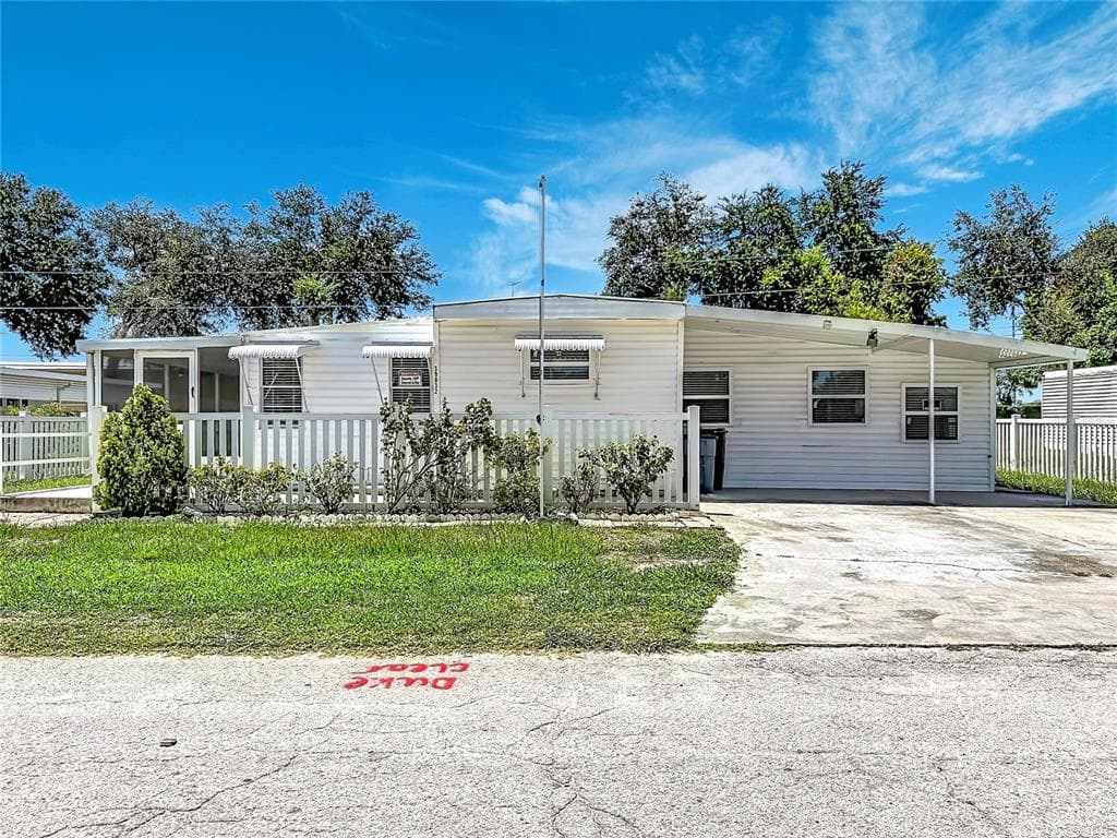 39032 OLA AVENUE, ZEPHYRHILLS, FL 33542 — zdjęcie 2