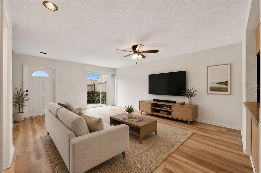 7906 TANGERINE DRIVE, TAMPA, FL 33637 — zdjęcie 4