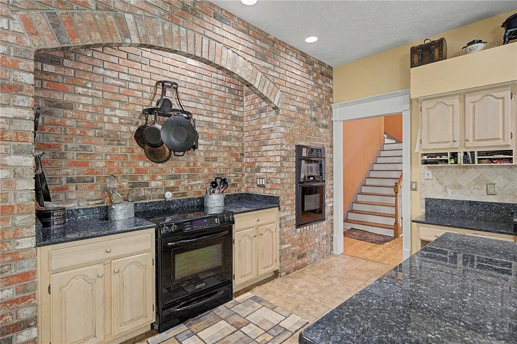 2004 OAKWOOD KNOLL COURT, VALRICO, FL 33596 — zdjęcie 4