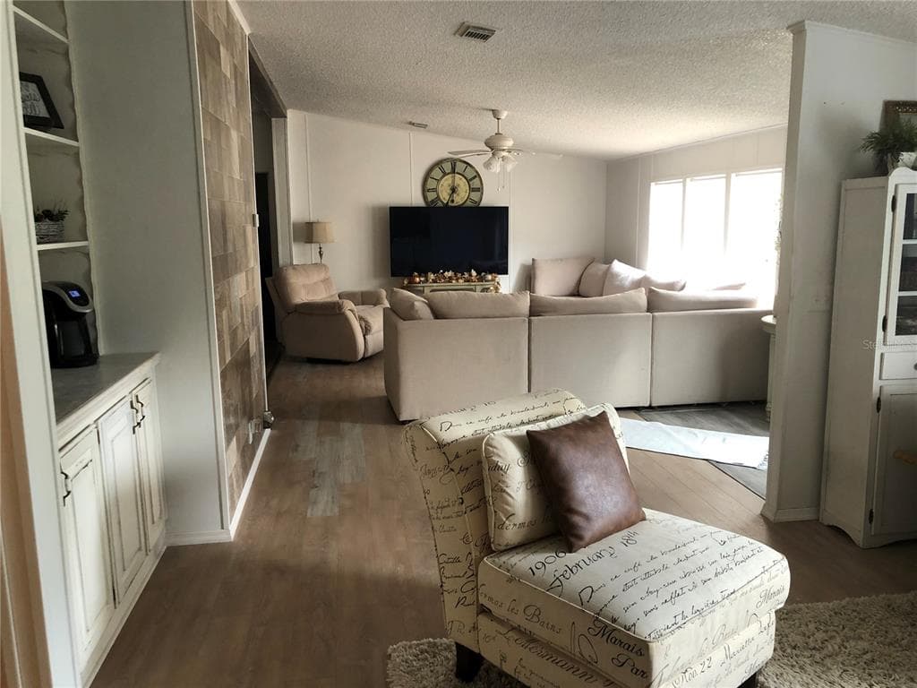 265 W MCCLENDON ST, LADY LAKE, FL 32159 — zdjęcie 4