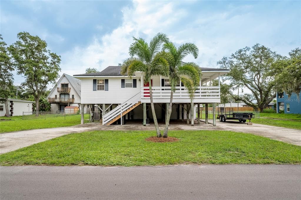 12055 MURRAY AVENUE, LARGO, FL 33778