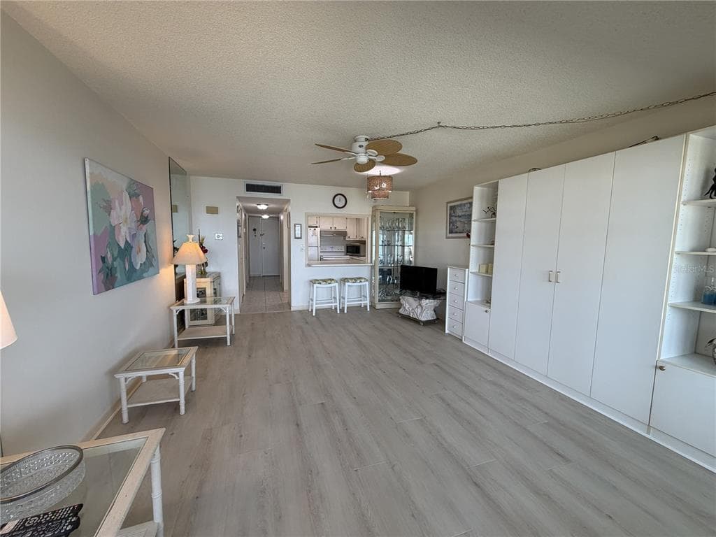 4550 COVE CIRCLE # 1205, ST PETERSBURG, FL 33708 — zdjęcie 4