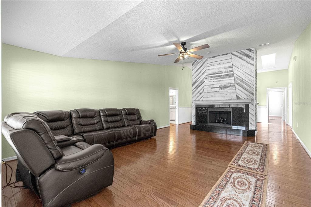925 BEVERLY HARBORS DRIVE, LEESBURG, FL 34748 — zdjęcie 5