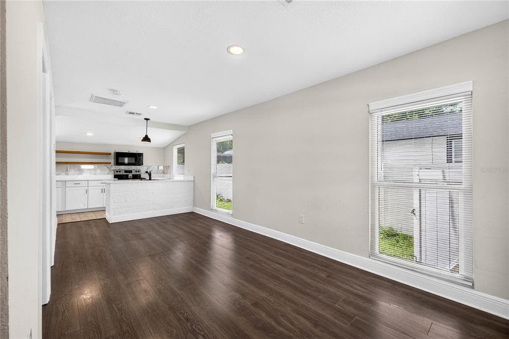 14352 LAWRENCE STREET, DADE CITY, FL 33523 — zdjęcie 4