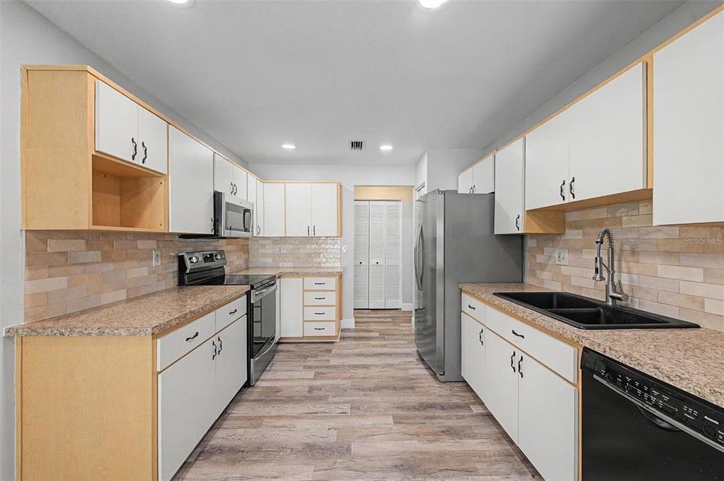 3419 ANNETTE COURT, CLEARWATER, FL 33761 — zdjęcie 5