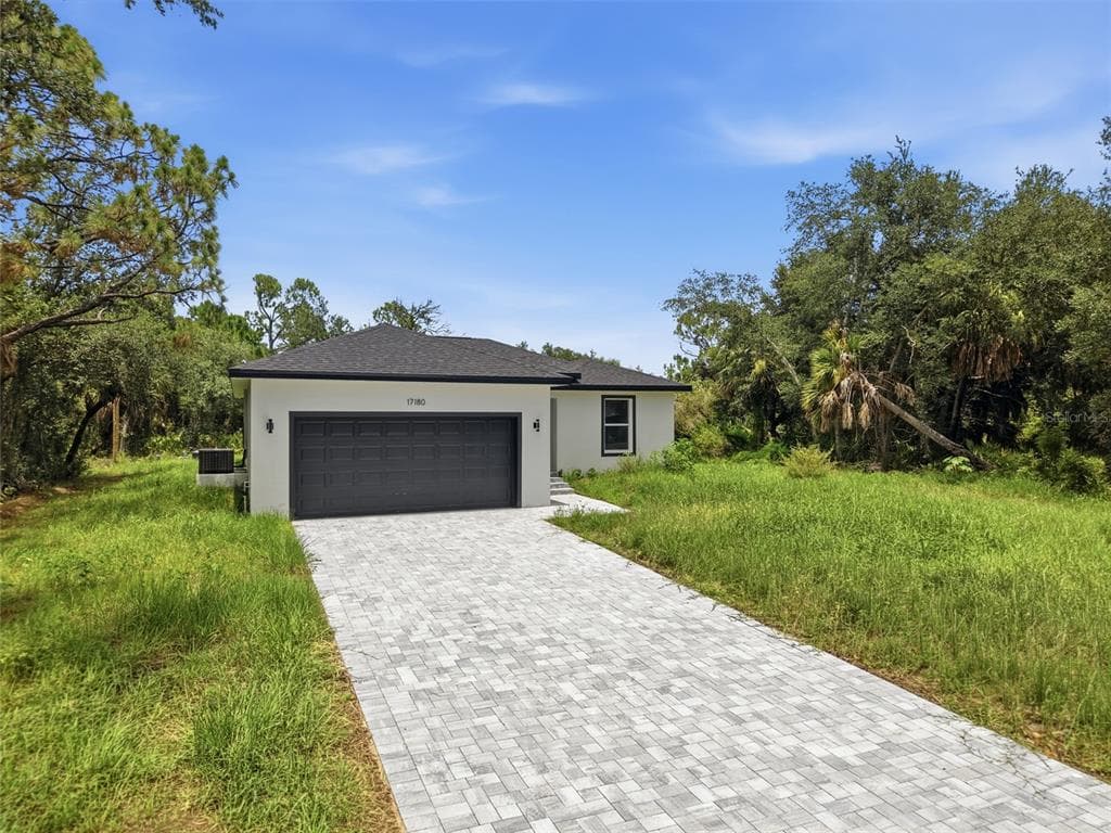 17180 DRAYTON LANE, PORT CHARLOTTE, FL 33948 — zdjęcie 2