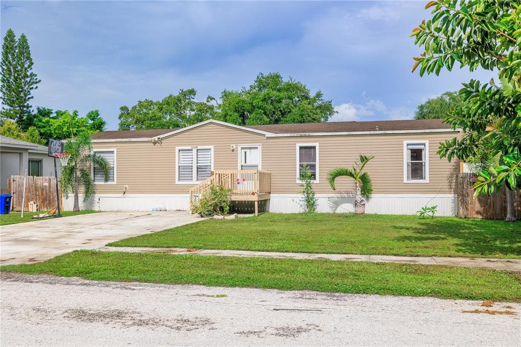12275 CROSS STREET, LARGO, FL 33773
