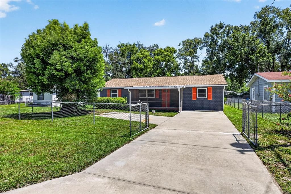 38706 CALVIN AVENUE, ZEPHYRHILLS, FL 33542 — zdjęcie 4
