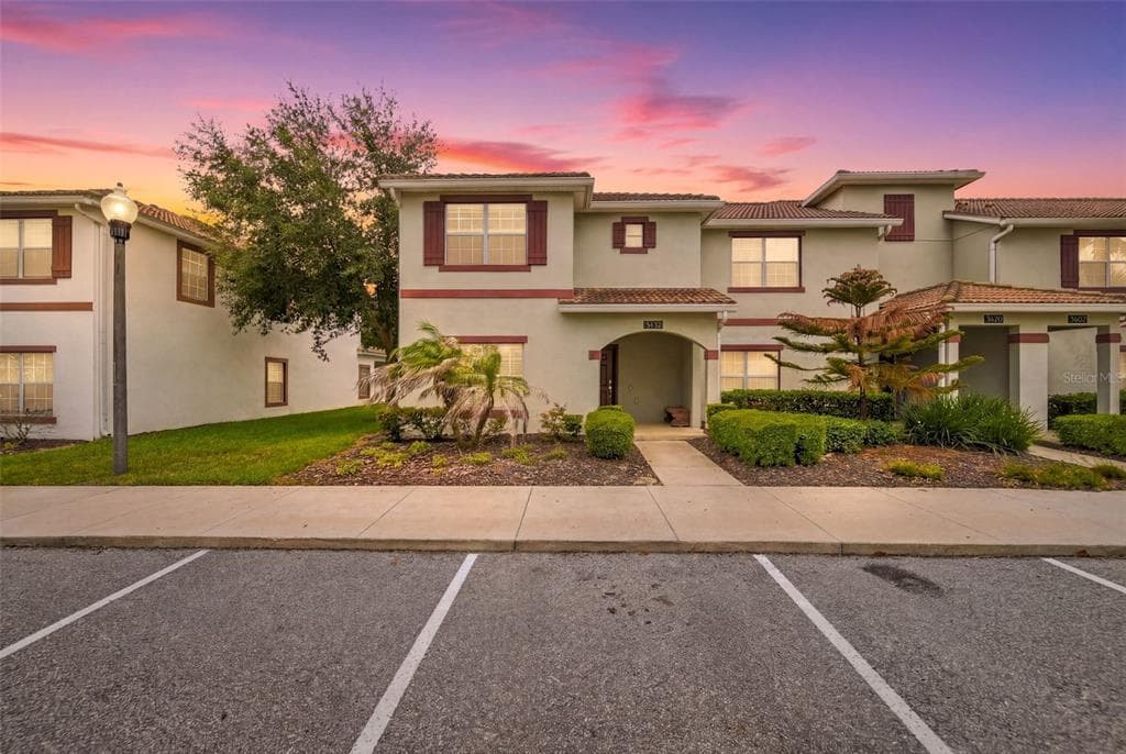 1582 MOON VALLEY DRIVE, DAVENPORT, FL 33896