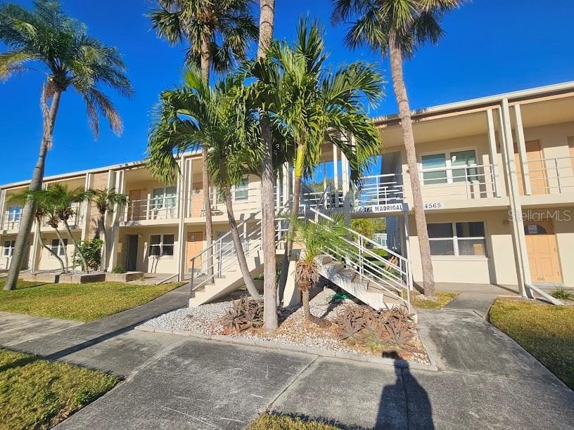 4565 DUHME ROAD # 207, ST PETERSBURG, FL 33708