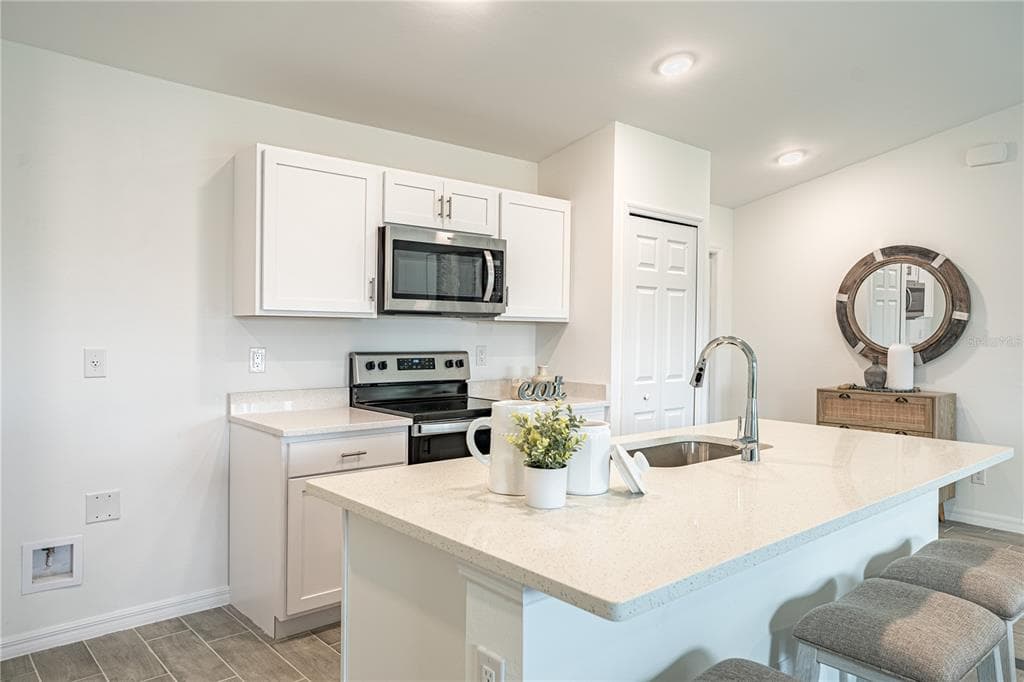 364 LINDON STREET, PORT CHARLOTTE, FL 33954 — zdjęcie 2