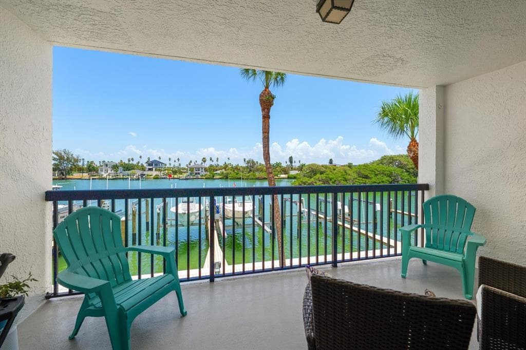 3111 PASS A GRILLE WAY # 110, ST PETERSBURG, FL 33706 — zdjęcie 3
