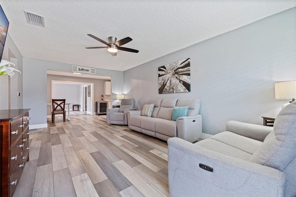5702 27TH AVENUE S, GULFPORT, FL 33707 — zdjęcie 3