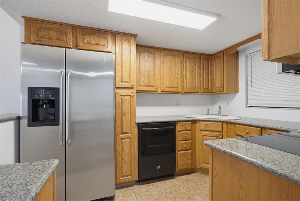 100 GRANT AVENUE # 24, DAYTONA BEACH SHORES, FL 32118 — zdjęcie 4