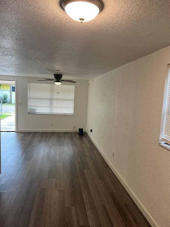 10702 N 14TH STREET # 2, TAMPA, FL 33612 — zdjęcie 2