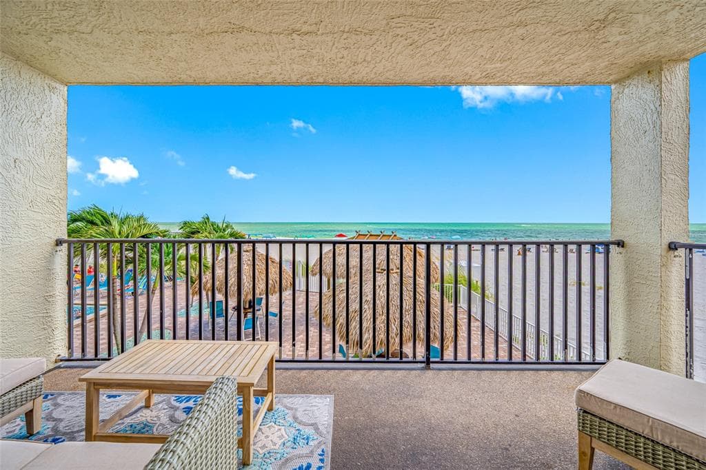 12924 GULF BOULEVARD # 105, MADEIRA BEACH, FL 33708 — zdjęcie 2