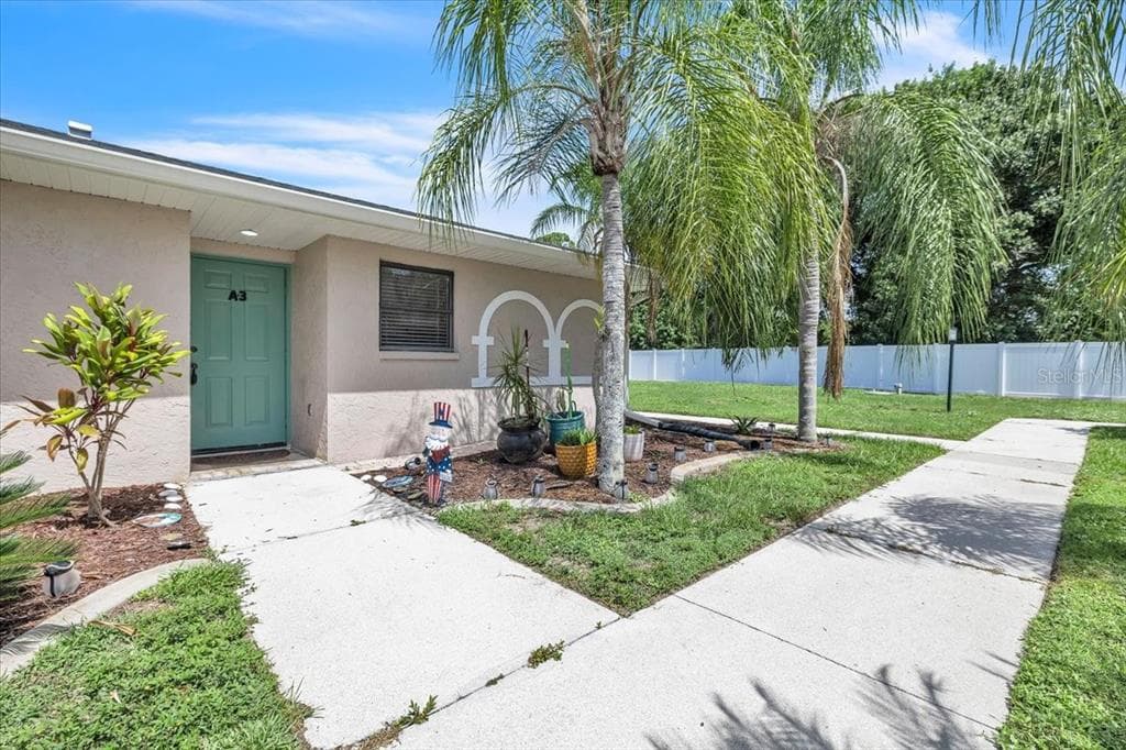24540 HARBORVIEW ROAD # A3, PUNTA GORDA, FL 33980 — zdjęcie 4